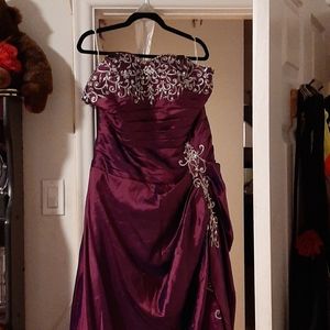 Stunning plus size formal gown
